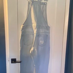 Mens Forever 21 straight leg light denim overalls.